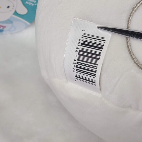 Hello Kitty Squishmallow Plush Cinnamoroll Costume Hoodie 8" Removable Hood - Picture 8 of 14